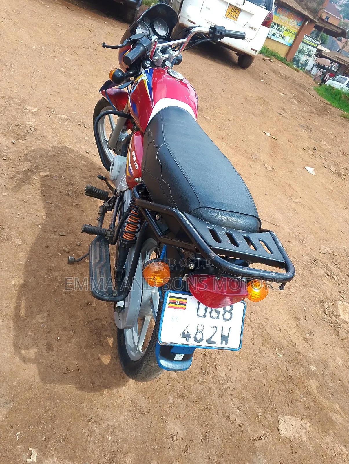 Bajaj Boxer 125 2023 Red