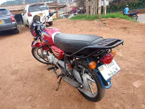 Bajaj Boxer 125 2025 Red