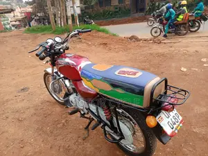 Bajaj Boxer 2023 Red