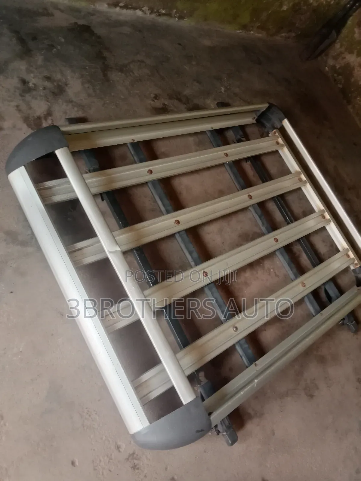 Used Roof Rack(Akatanda)Fits All Cars