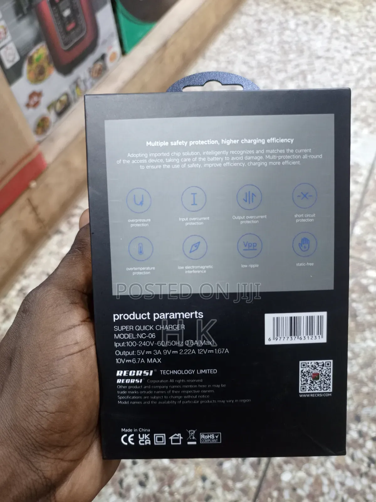 Recrsi 67w Super Quick Charger With a Type-C to Type-C Cable