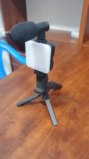 Phone Portable Microphone With a Phone Holder.