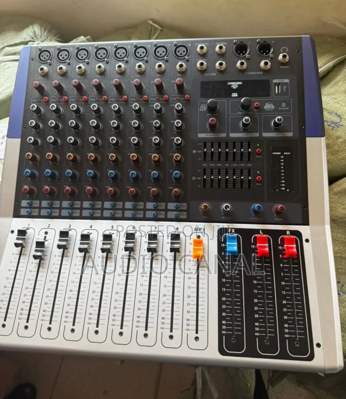 Yamaha Pro Mixer Console