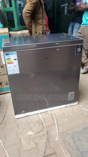 260 Litres Chiq Deep Freezer