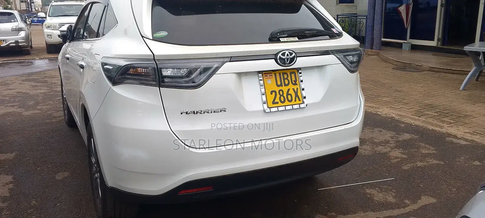 Toyota Harrier 2.0 2016 White