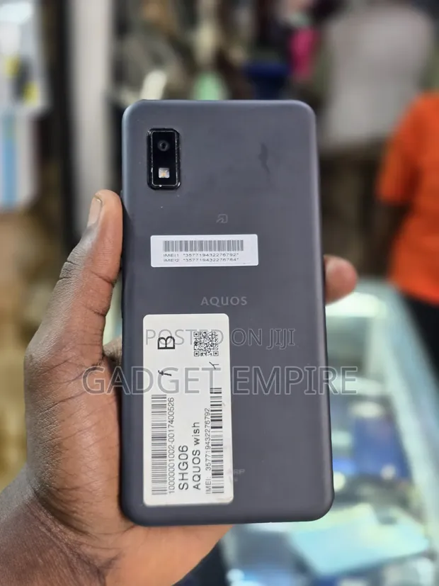 AQUOS wish SHG06 auのスペック・性能｜AQUOS：シャープ
