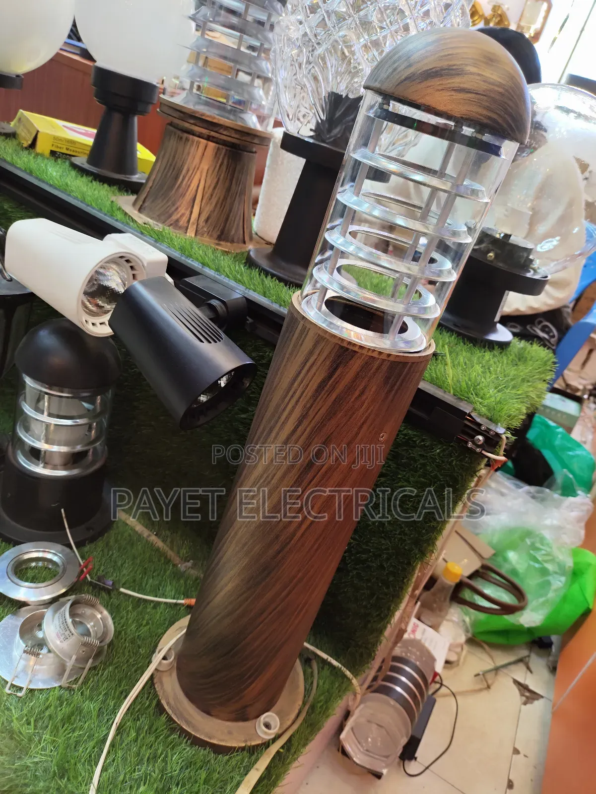 Compound Light