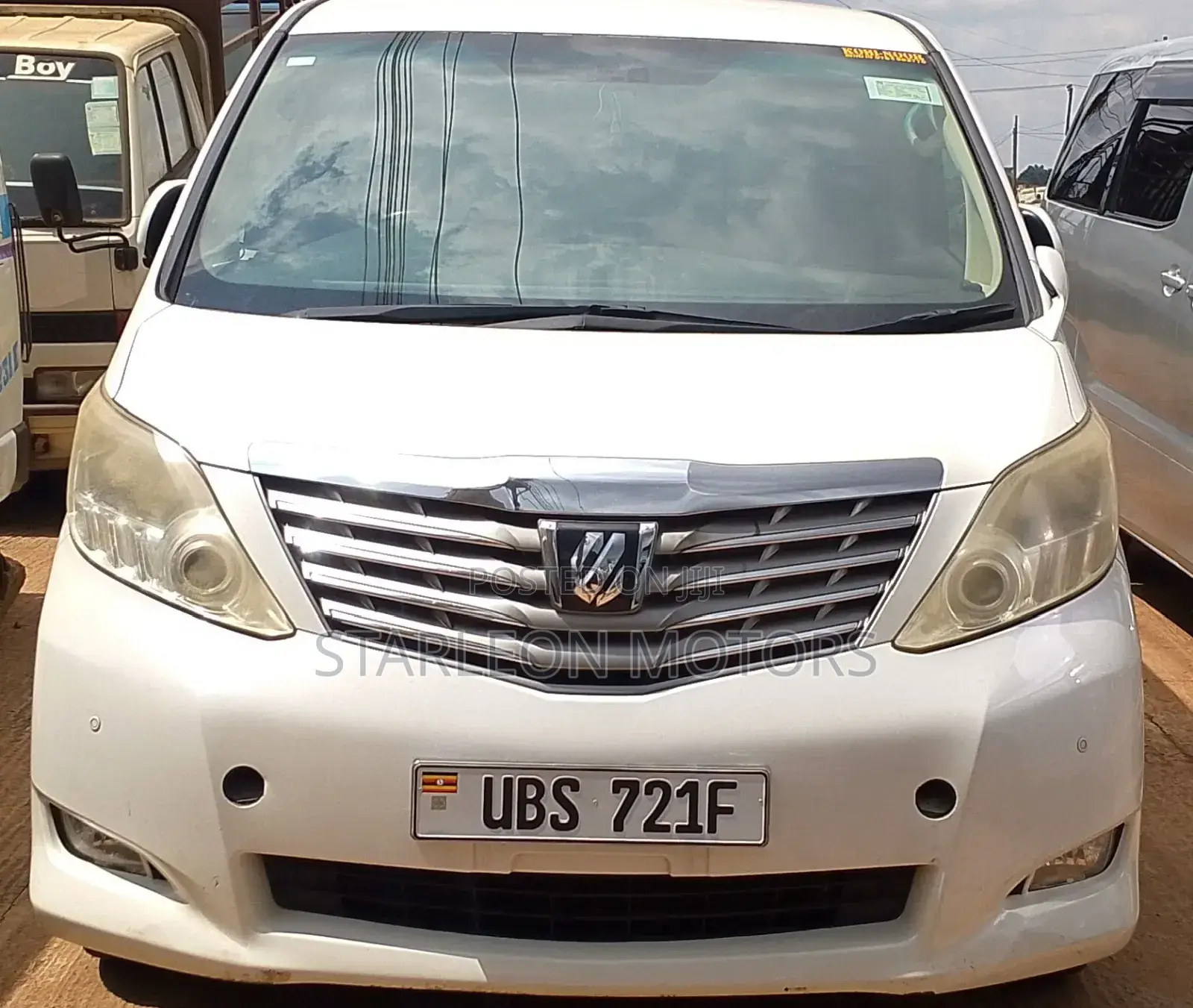 Toyota Alphard 2.4 Petrol AWD 2010 White