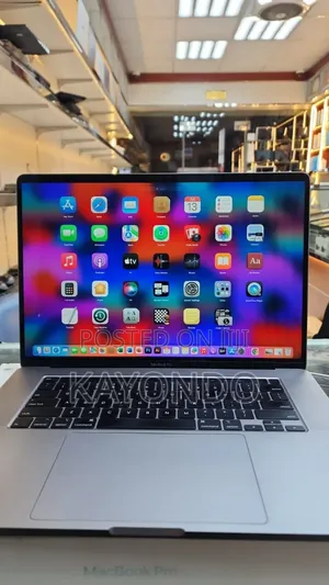 Laptop Apple MacBook Pro 16GB Intel Core I5 SSD 256GB