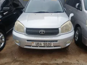 Photo - Toyota RAV4 2004 Silver