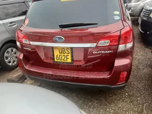 Photo - Subaru Outback 2012 Red
