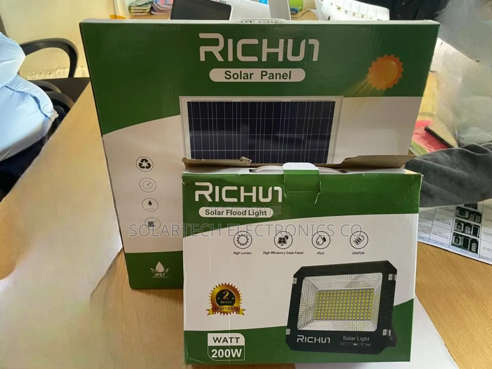 200w Original Richur Led Solar Flood Lights Fegh