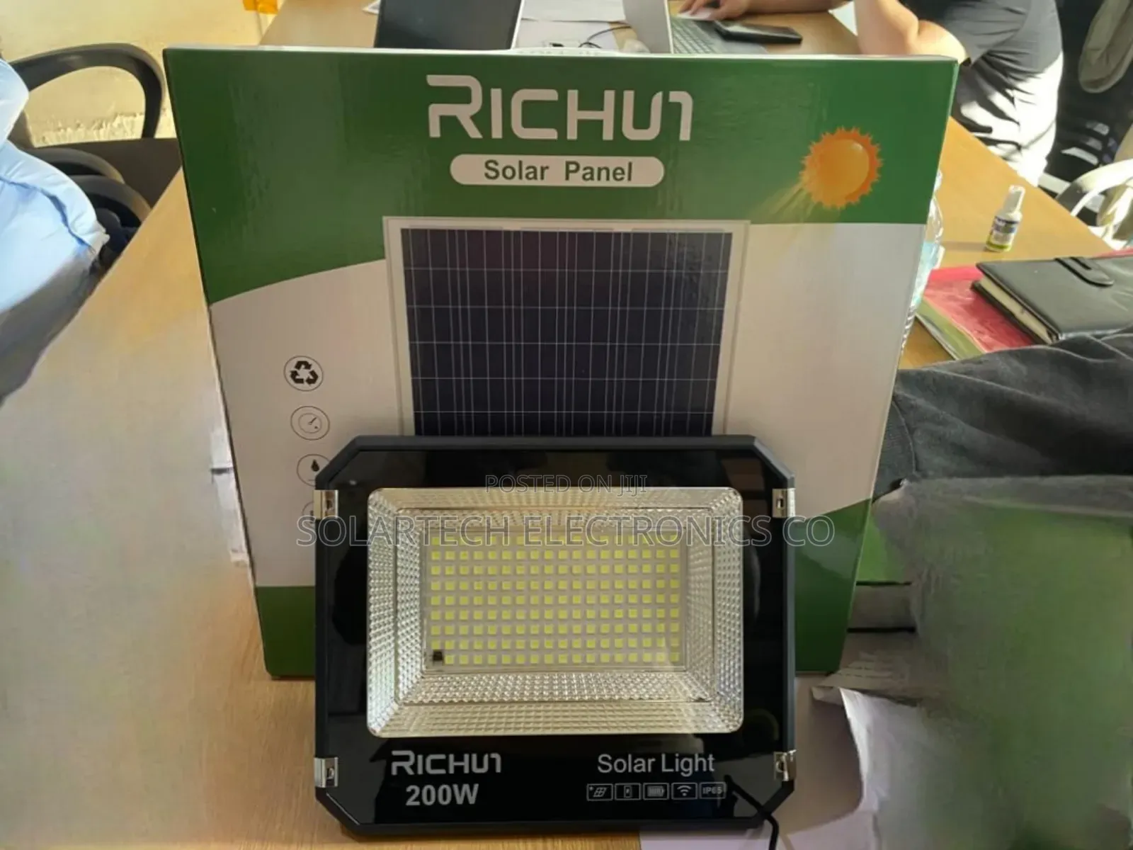 200w Original Richur Led Solar Flood Lights Fegh