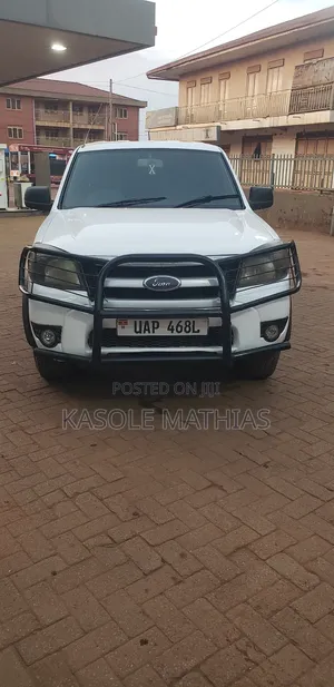 Ford Ranger XLT 2010 White