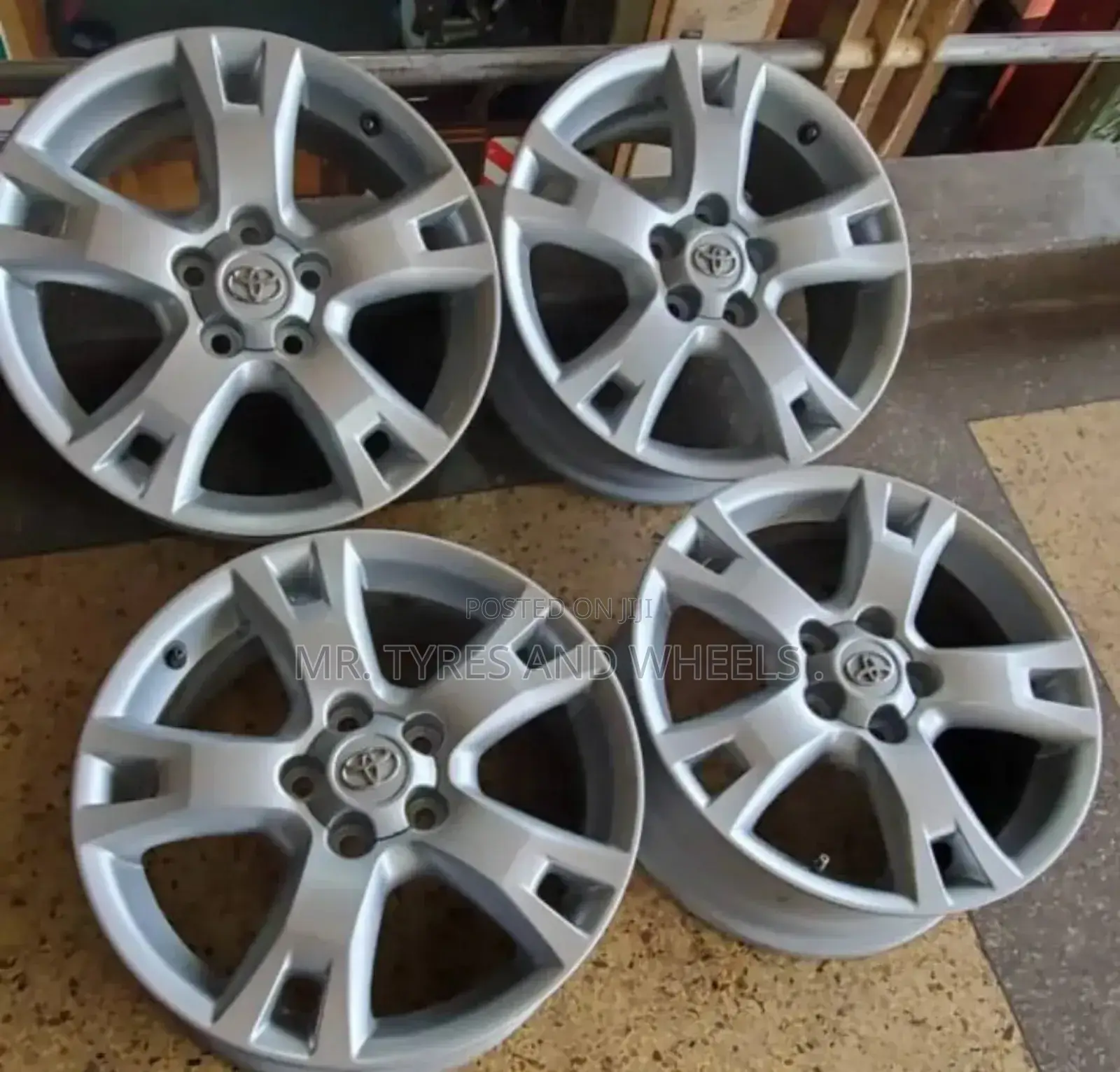 Ist R16 Available in Stock Now the Very Original 4rm Toyota