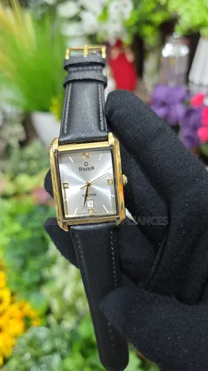 20% Discount Sales on Sveston Ladies' Gift Box Time Piece