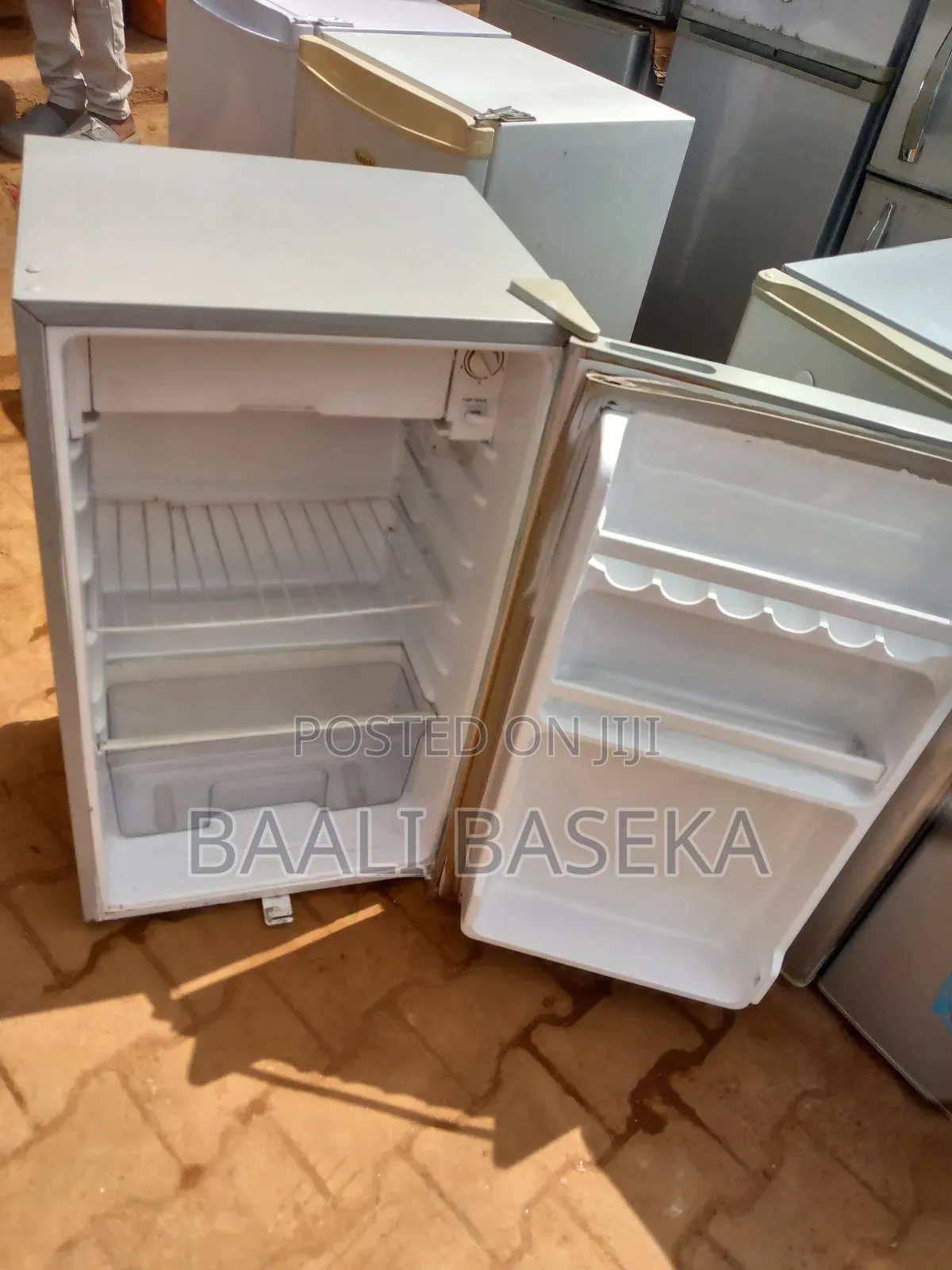 Improved Functioning Refrigerator/Fridge