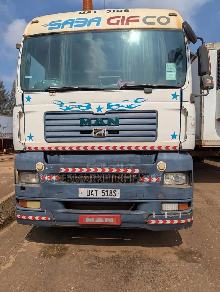 Man Track Trailer Used but Perfect Condition on Sale at 100m