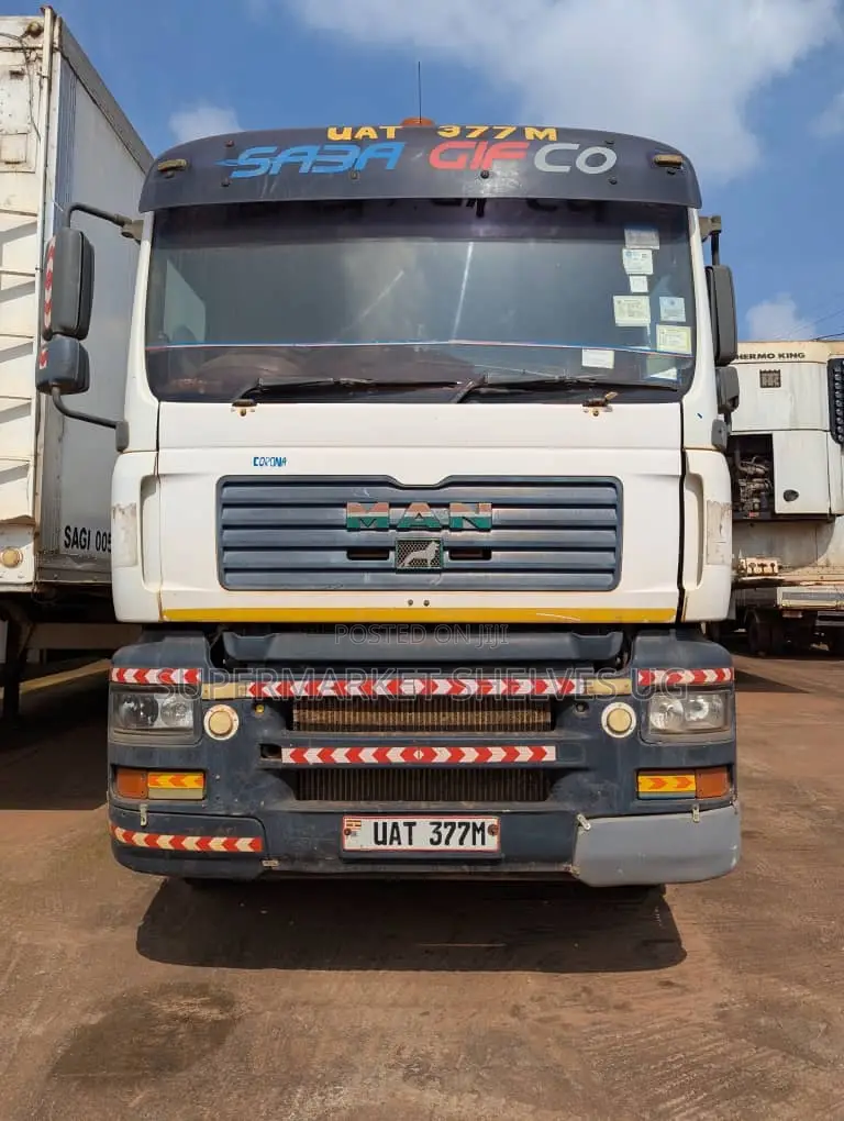Man Track Trailer Used but Perfect Condition on Sale at 100m