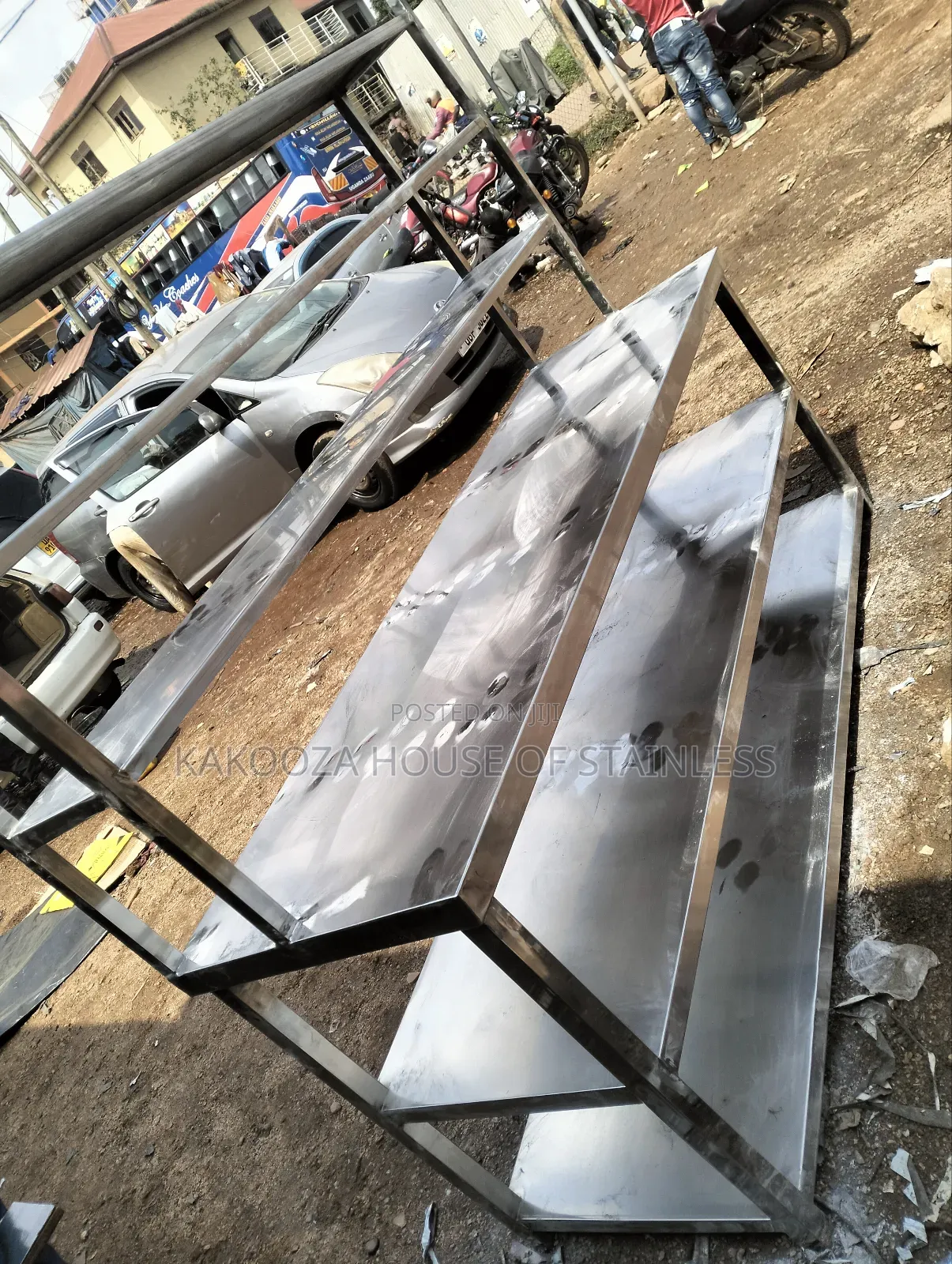 Stainless Steel Table With Rack