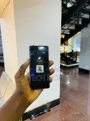 New Samsung Galaxy S10 128 GB Black