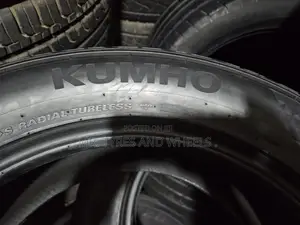 265 55 R19 Kumho Japan Only 2pises Left New Version.