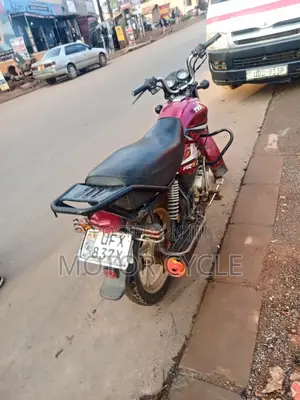 TVS HLX 125 2025 Red
