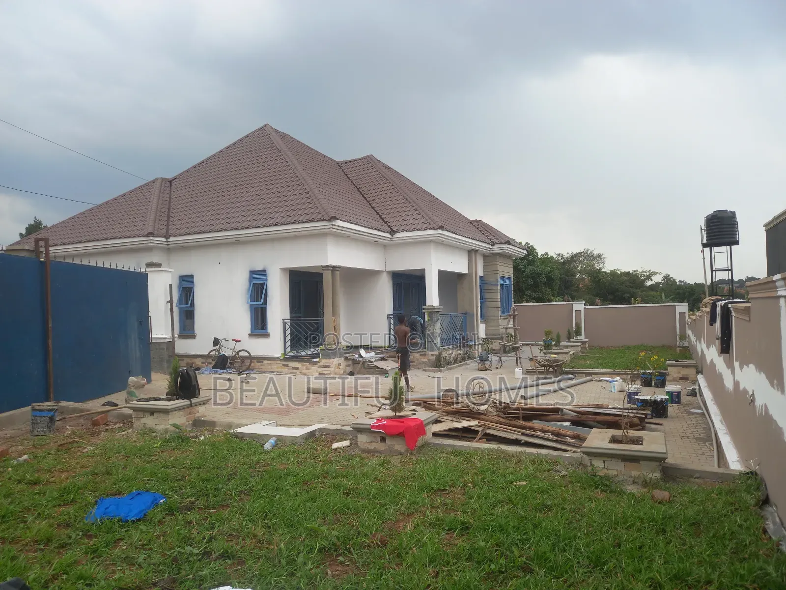 Furnished 4bdrm House in Kira for sale