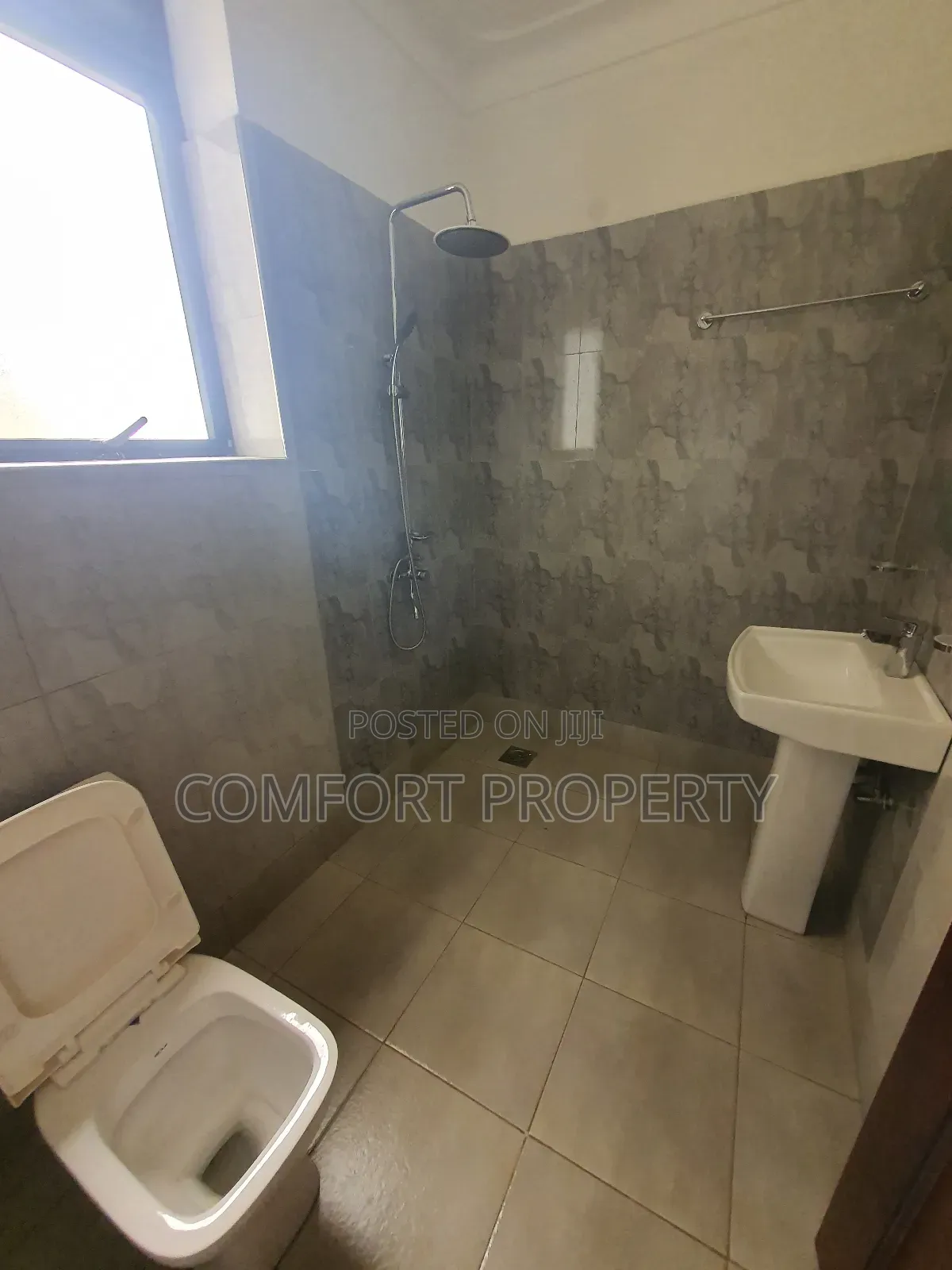 3bdrm Apartment in Munyonyo Kigo, Makindye for rent