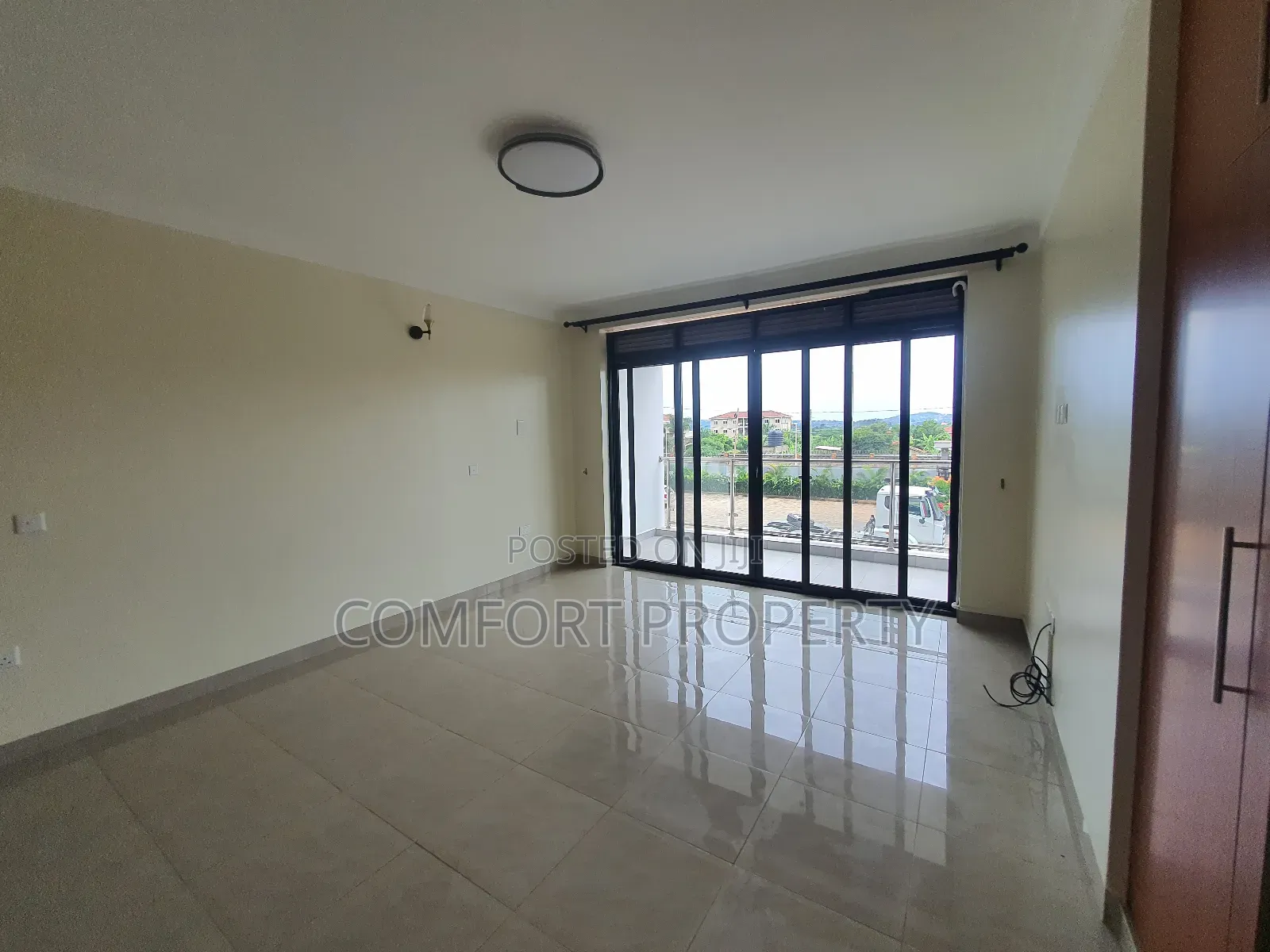 3bdrm Apartment in Munyonyo Kigo, Makindye for rent