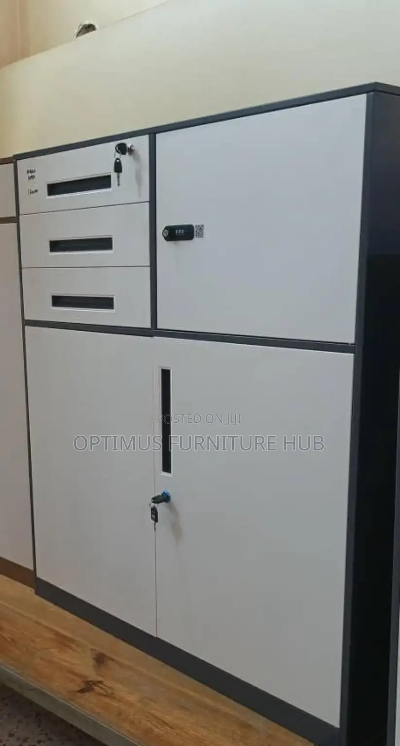 Cabinet Metallic