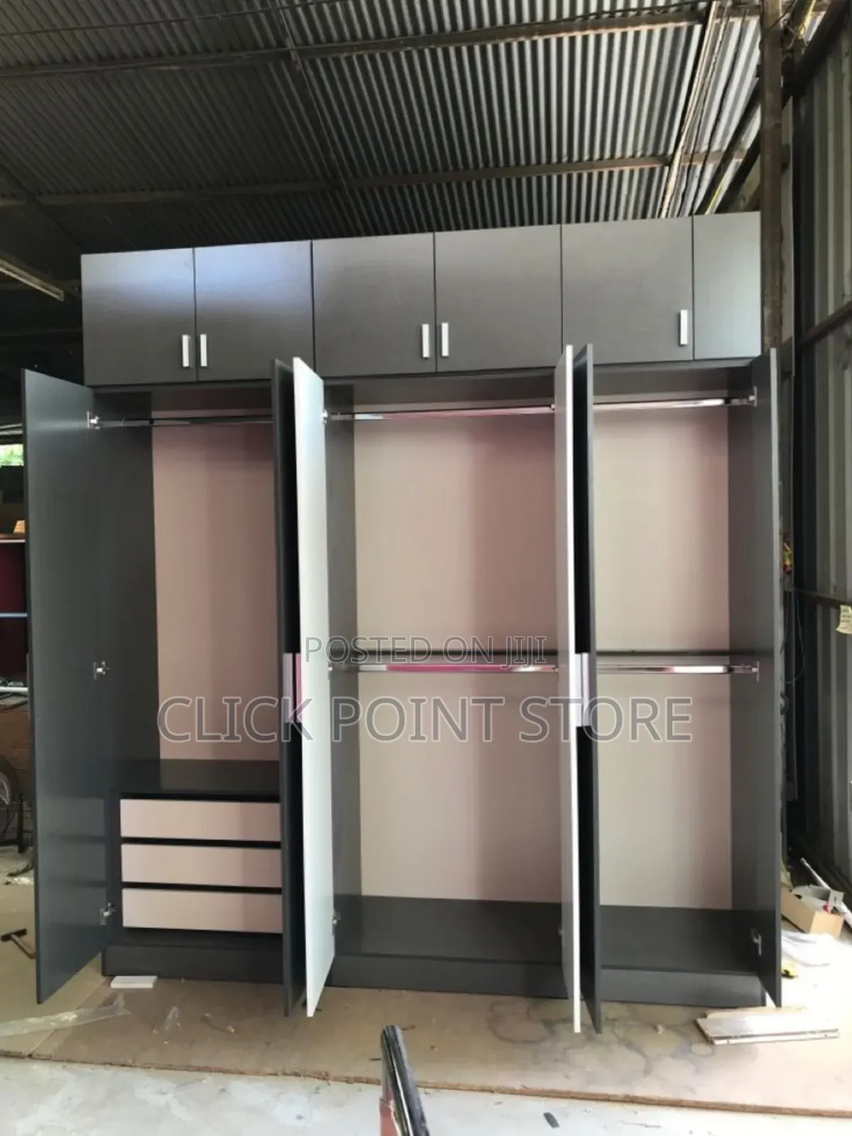 Wall to Wall Wardrobes/ Per Meter/ High End Wardrobe