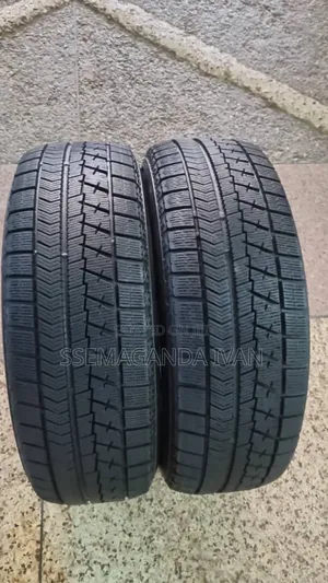 215/65r16 Used Original Bridgestone Tyres( Used)