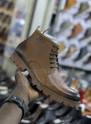 Original Men’S Fendi Brown Leather Boots