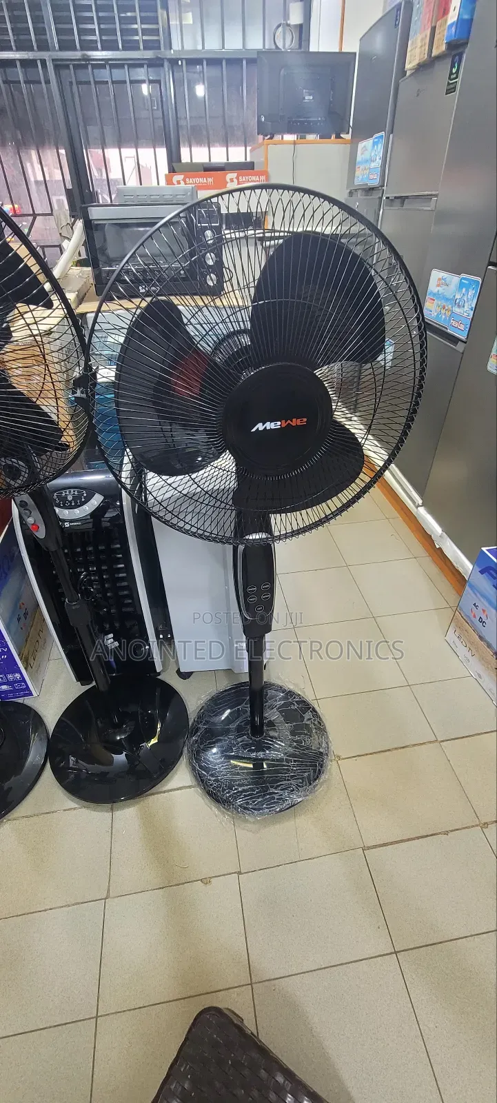 Standing Fan Sayona and Mewe