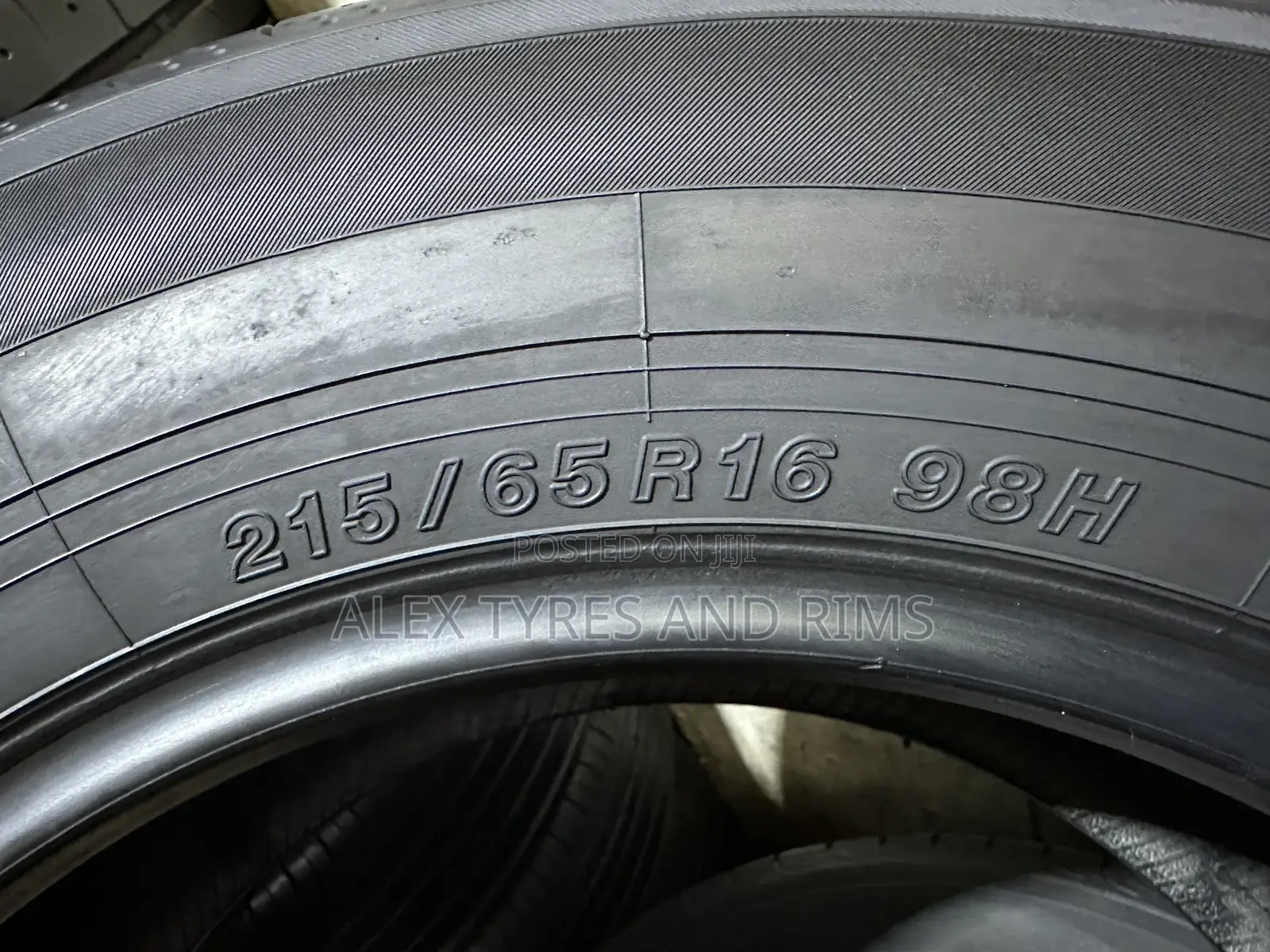 215/65r16 Yokohama Japan Tyre
