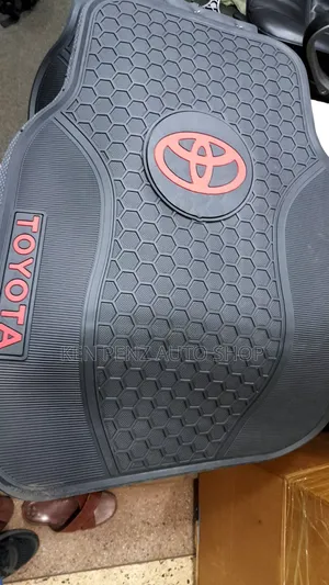 Rubber Toyota Logo Car Floor Mats