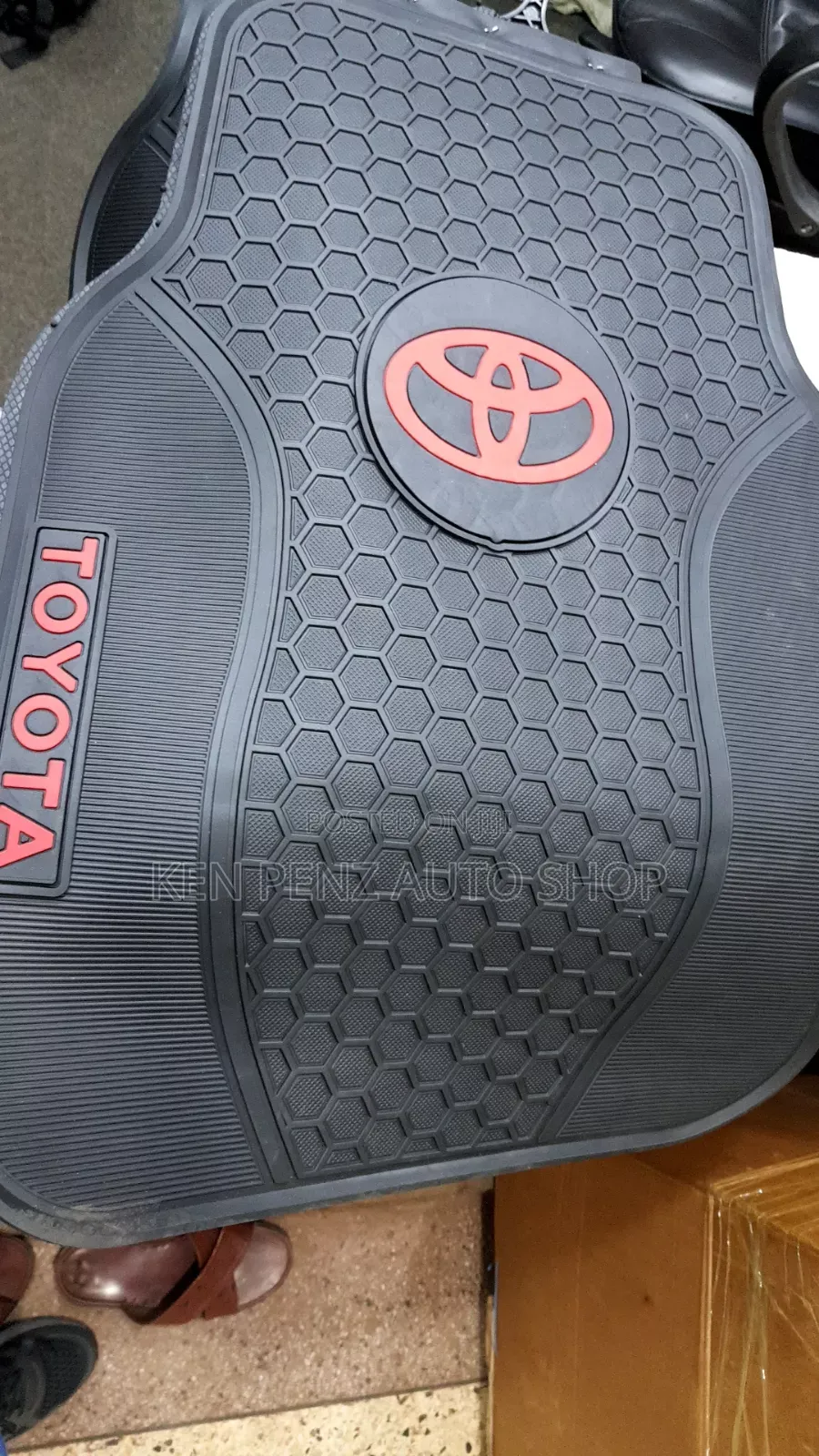 Rubber Toyota Logo Car Floor Mats
