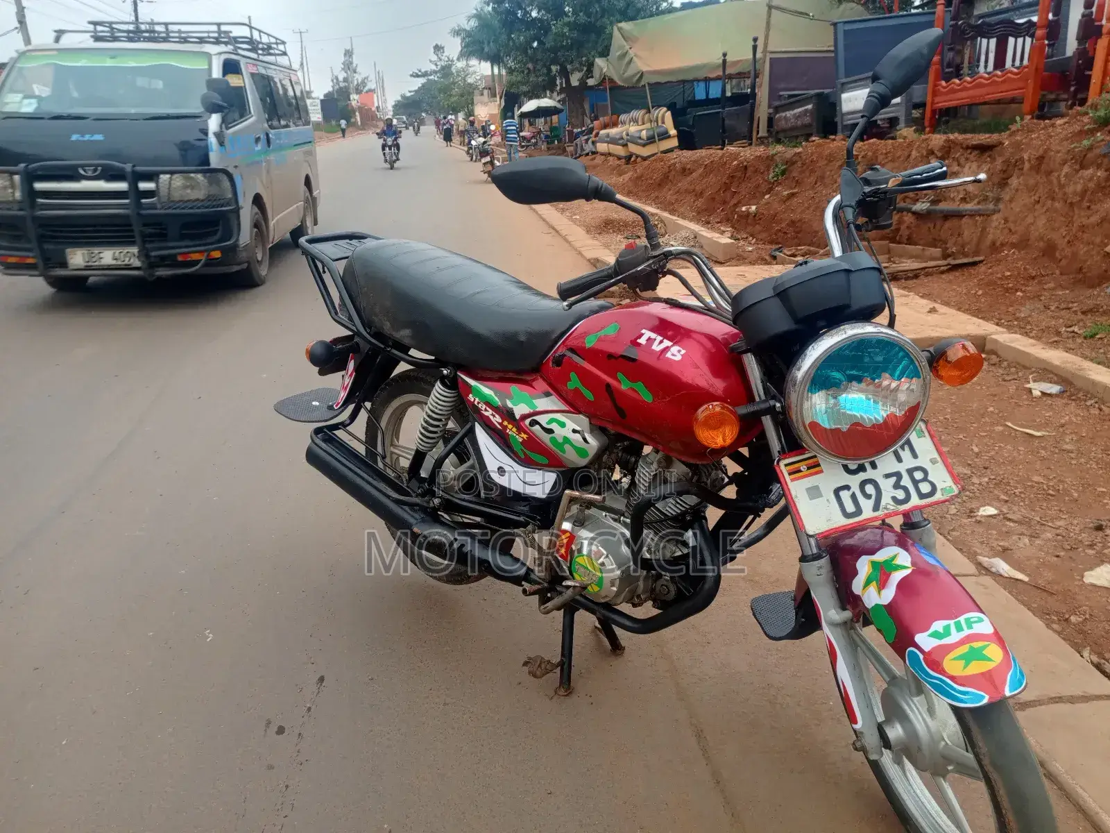 TVS HLX 125 2023 Red