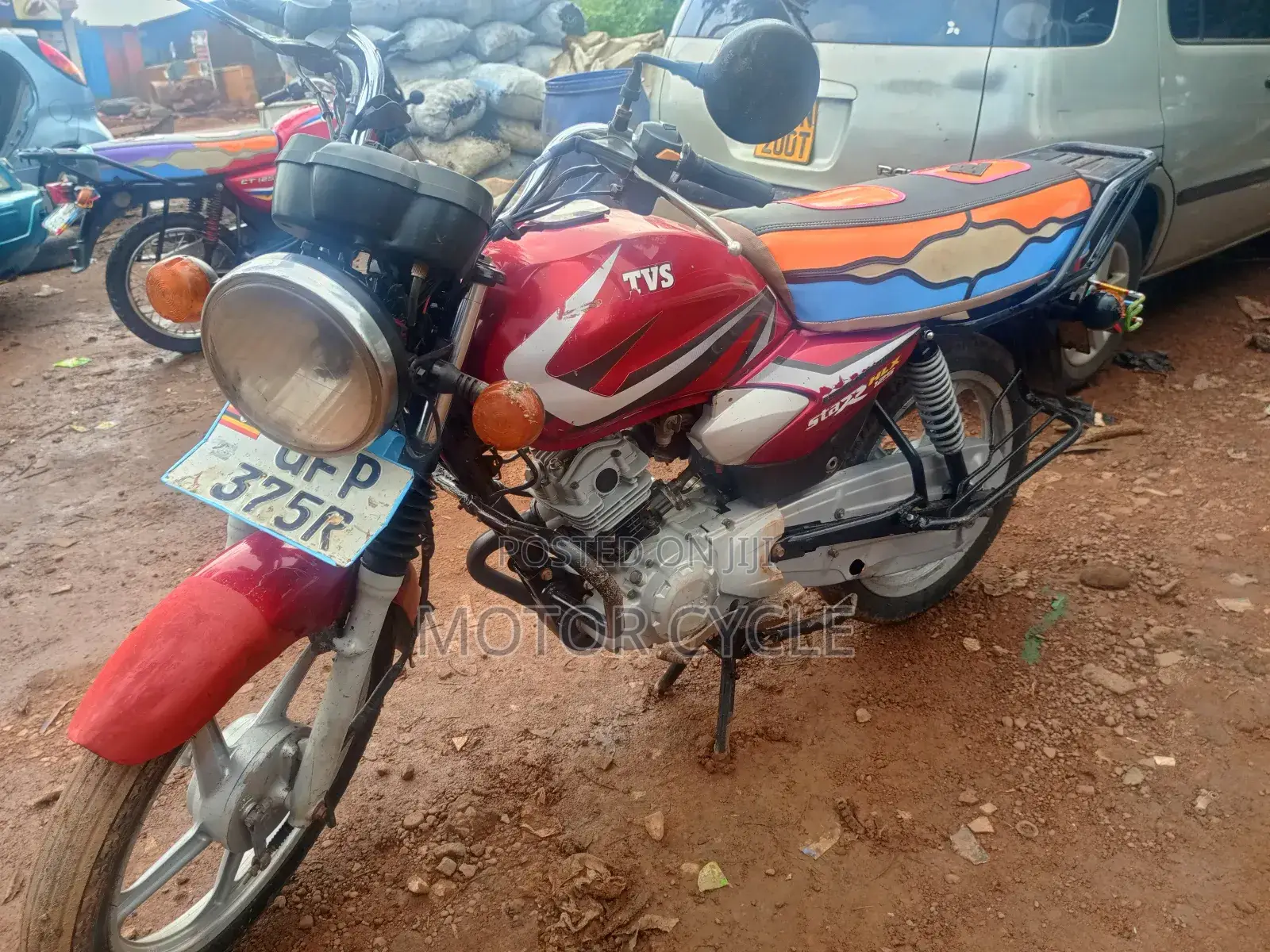 TVS HLX 125 2023 Red