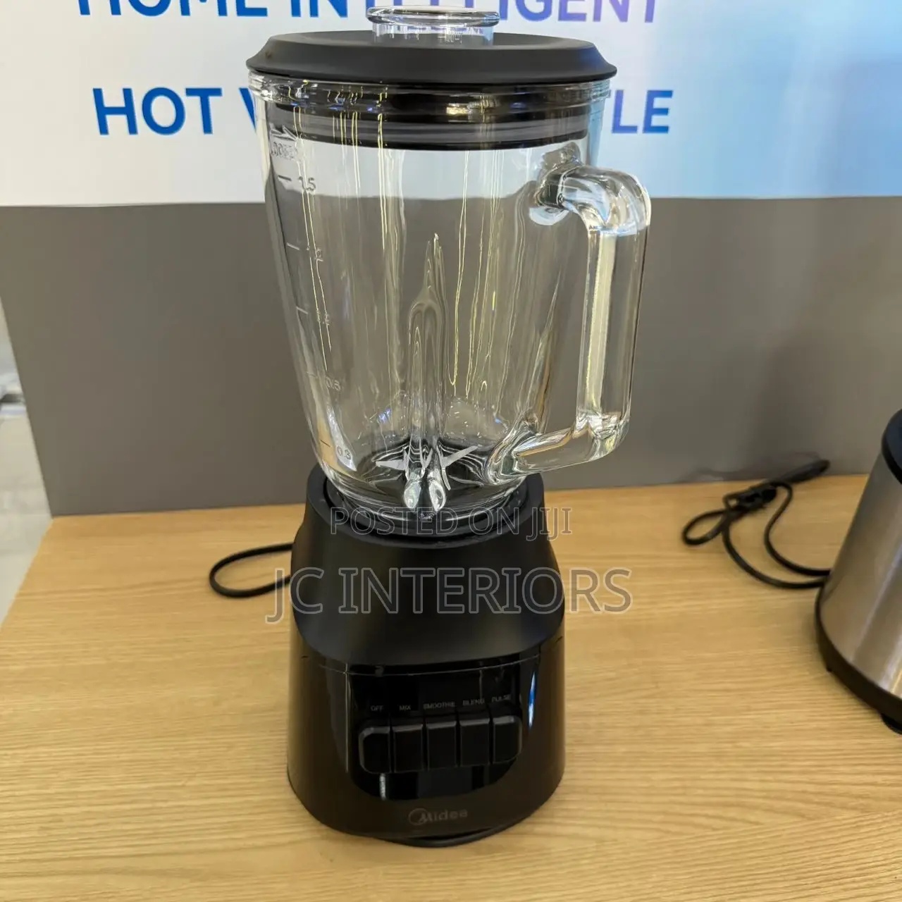 Midea 1.5 Litres Blender at 155,000/=