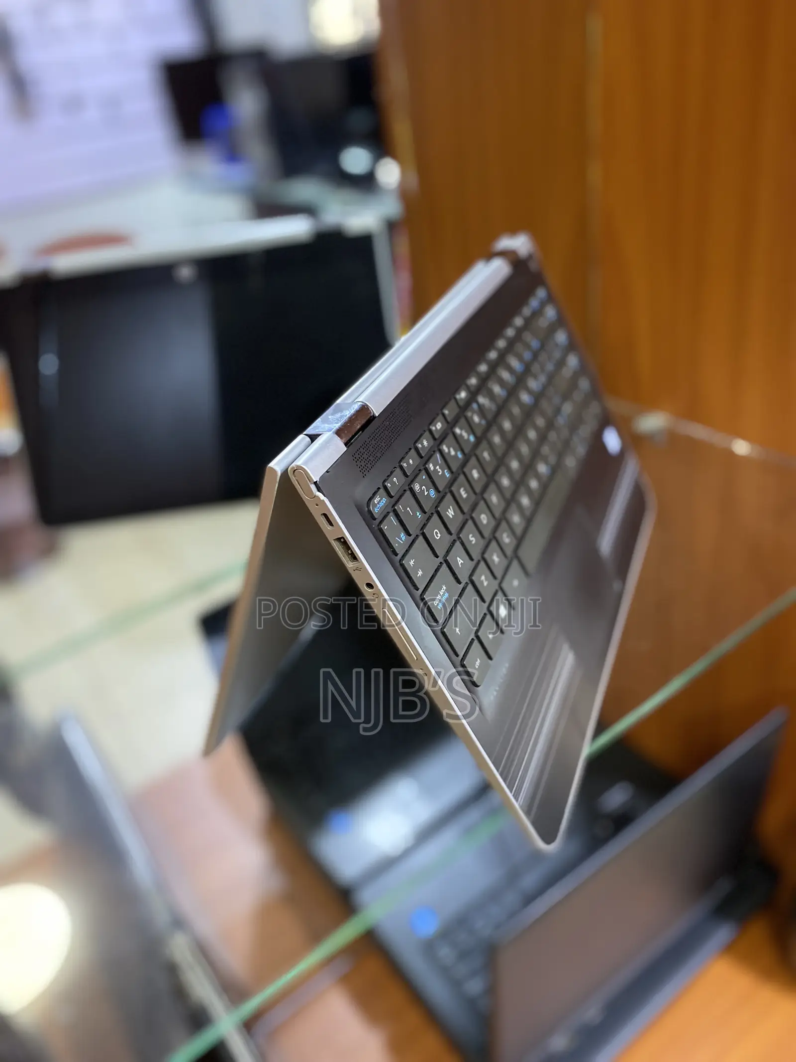 Laptop HP Pavilion 14 X360 2-in-1 8GB Intel Core I3 HDD 500GB