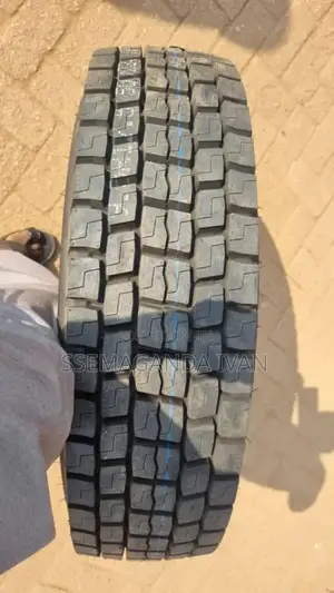 9.5r17.5 Trezo Mudgrip Tyres