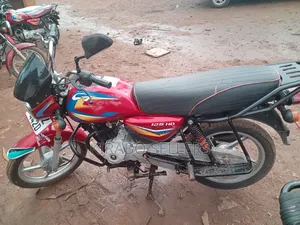 Bajaj CT 110X 2025 Red