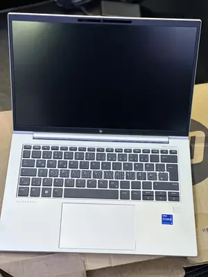 New Laptop HP EliteBook 840 G9 8GB Intel Core I5 SSHD+SSD 512GB