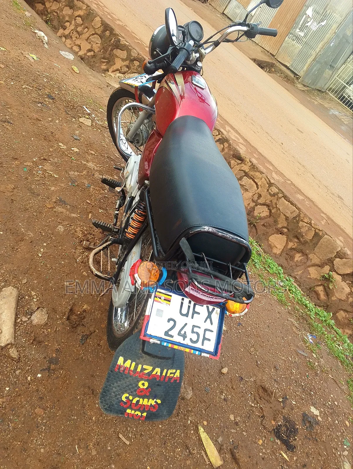 Bajaj Boxer 2023 Red
