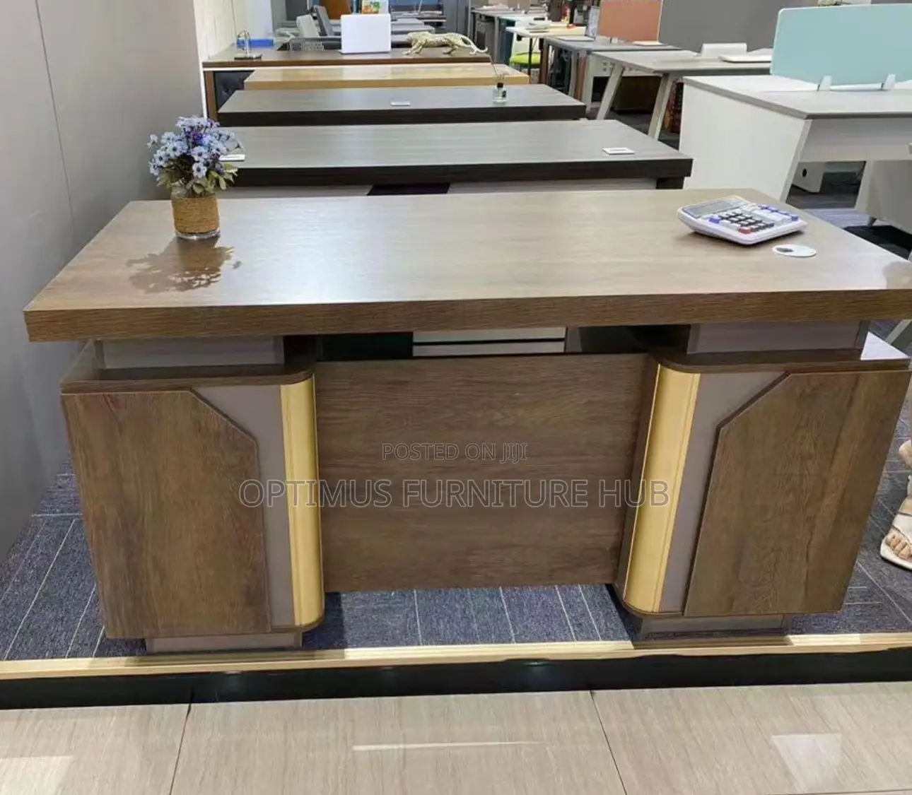 Office Desk (Of01)