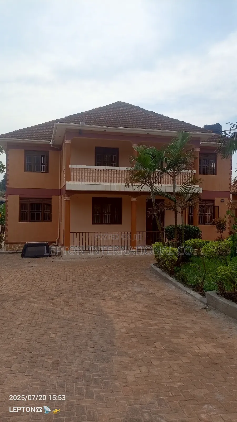Get Free Labour on Texture Paste Paint Graffiato Uganda's Number One
