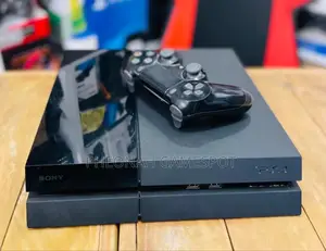 Playstation 4 Standard Full Set With 12 Loaded Games
