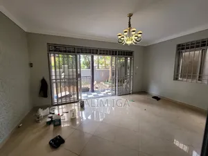 3bdrm Duplex in Kololo Property, Central Division for rent
